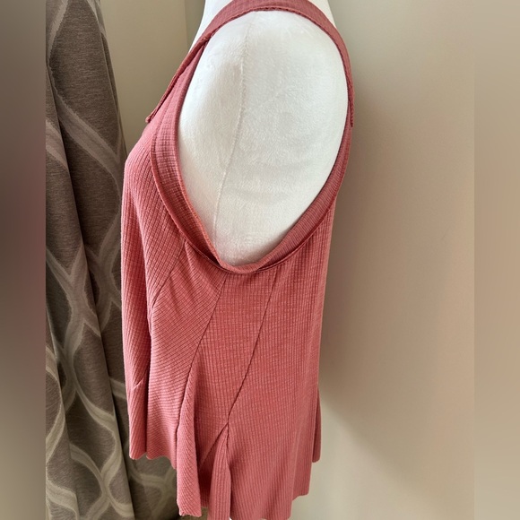 Pink Sleeveless Ribbed Top - Picture 3 of 7